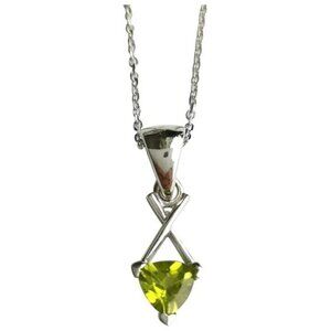 NEW Sterling silver trillion cut Peridot pendant necklace